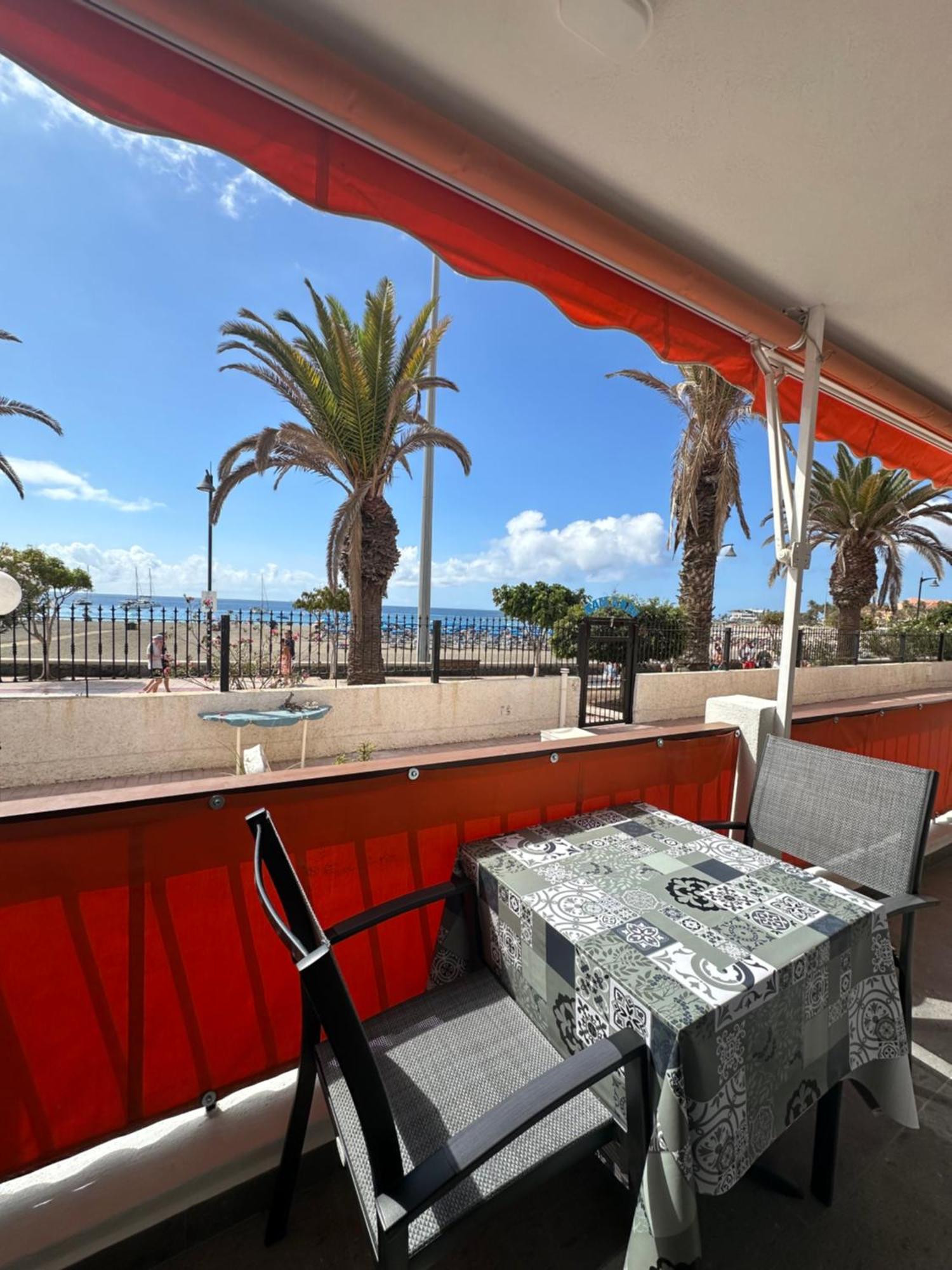 En Playa Las Vistas. Veramar. Free Parking, Pool! Los Cristianos  Exterior photo