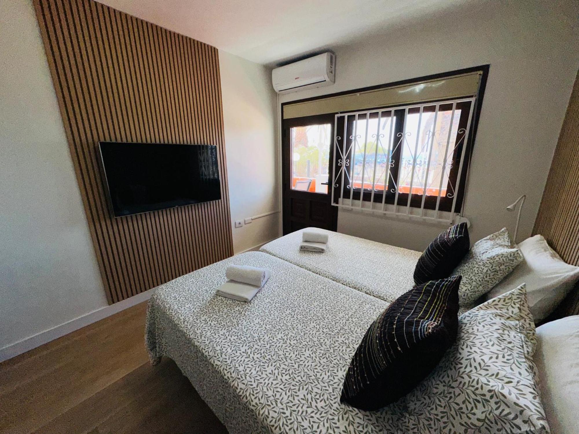 En Playa Las Vistas. Veramar. Free Parking, Pool! Los Cristianos  Exterior photo